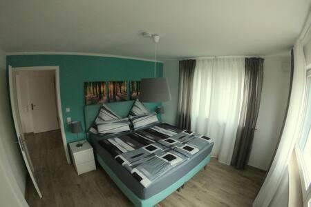 Ferienwohnungen Lamisto Am Waldesrand Neckartenzlingen Dış mekan fotoğraf